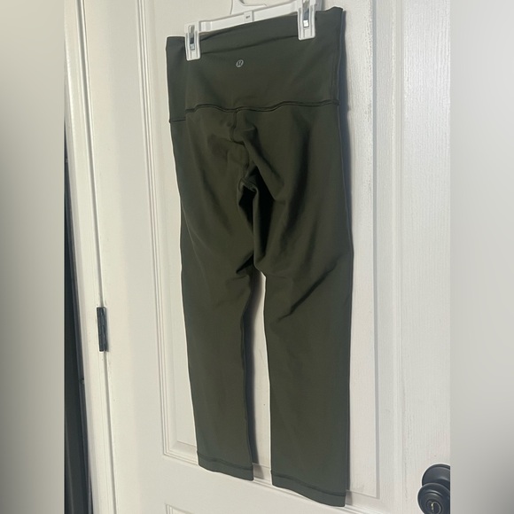 lululemon athletica Pants - Lululemon Align™ High-Rise Crop 21 size 6